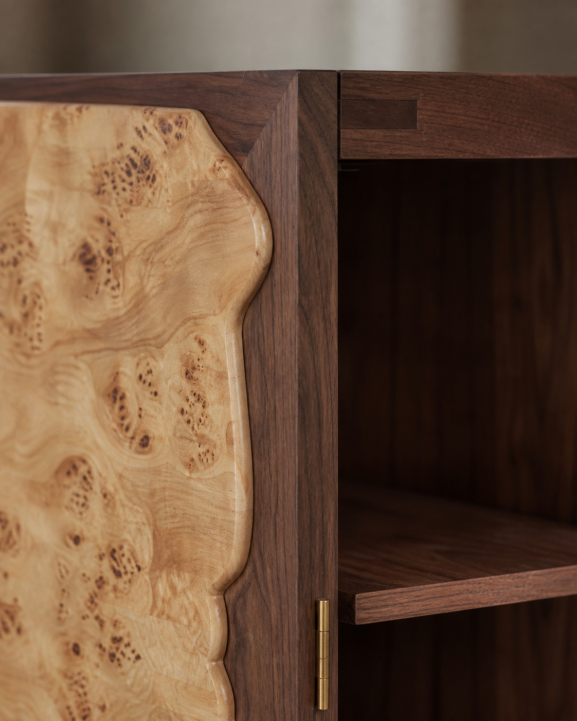 Halo Display Cabinet — material detail