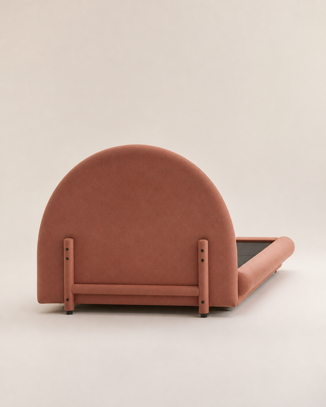 Pebble Bed — back view