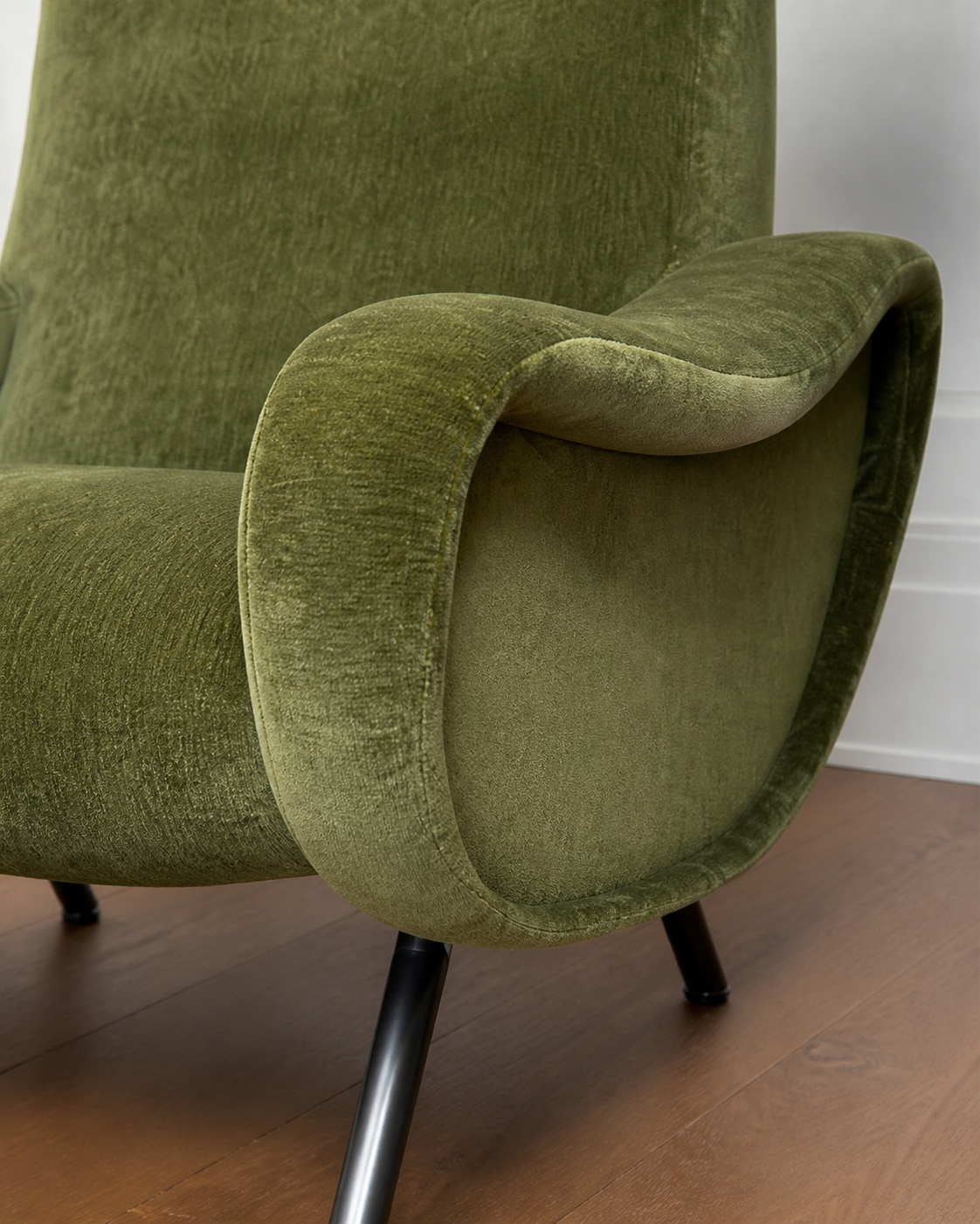 Runa Lounge Chair — material detail